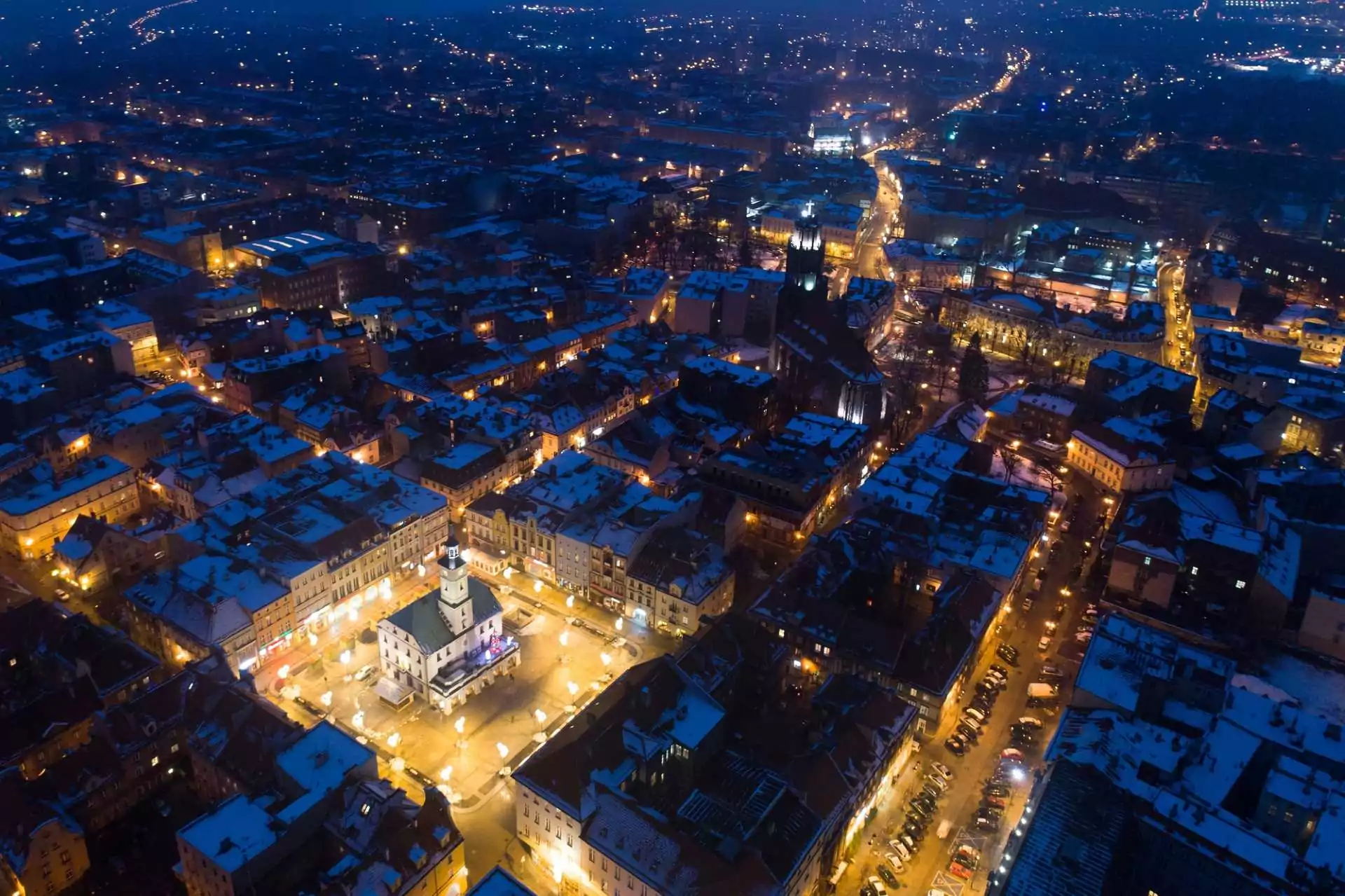 Panorama Gliwic z lotu ptaka - widok na rynek i historyczne centrum miasta