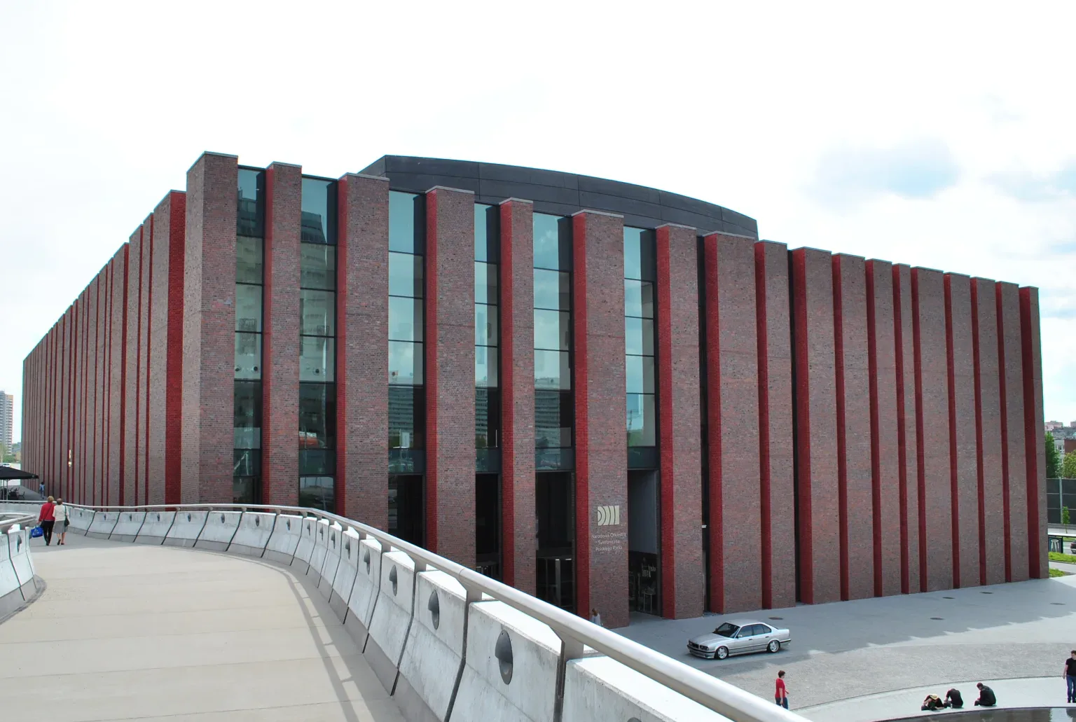 Gmach NOSPR Katowice widok zewnętrzny