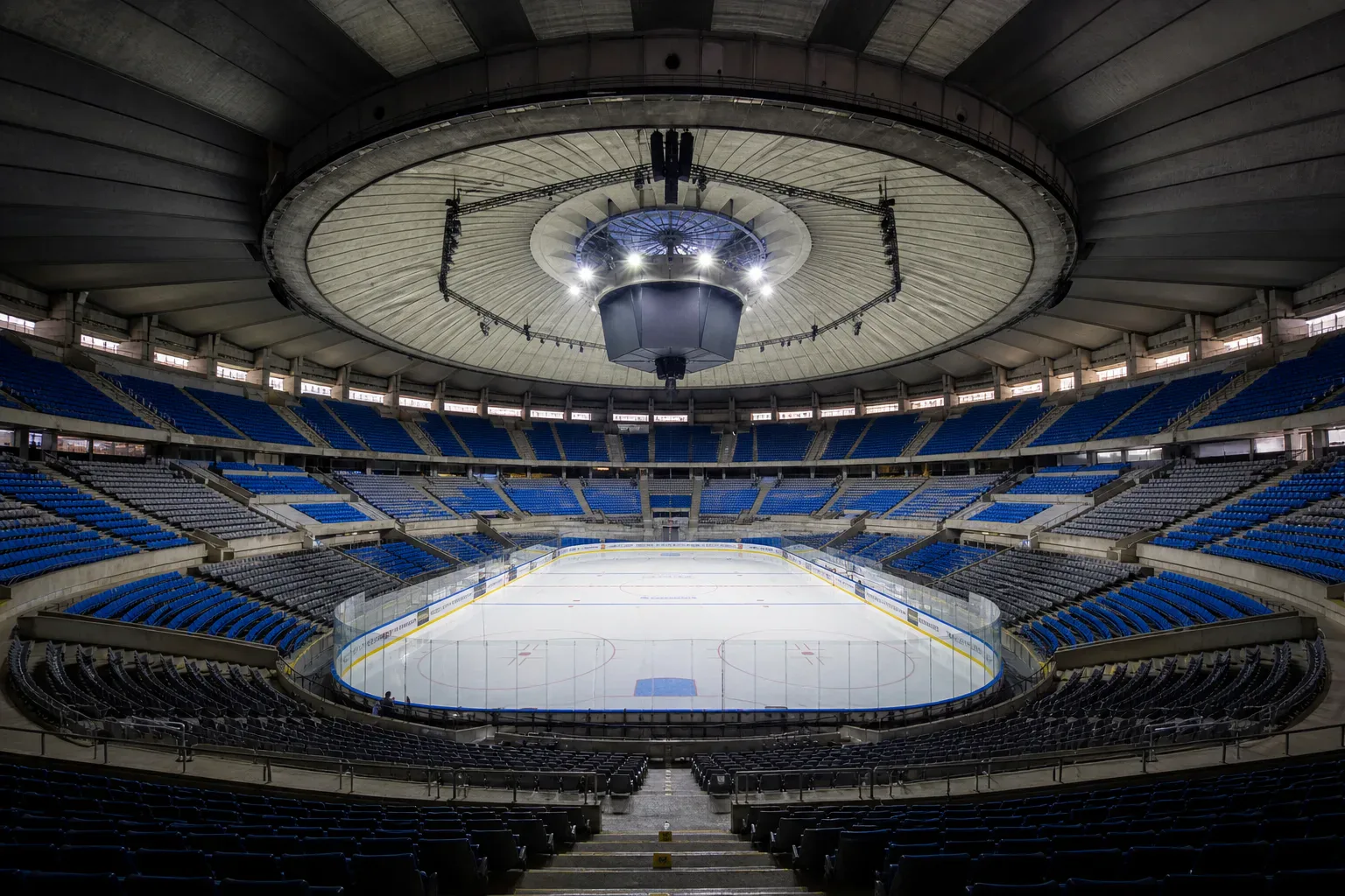 Spodek Katowice wnętrze arena