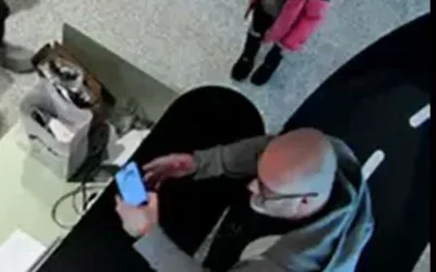 Kradzież roweru w Katowicach. Policja szuka złodzieja