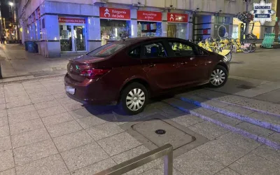 Pijana kierowczyni wjechała na katowicki Rynek